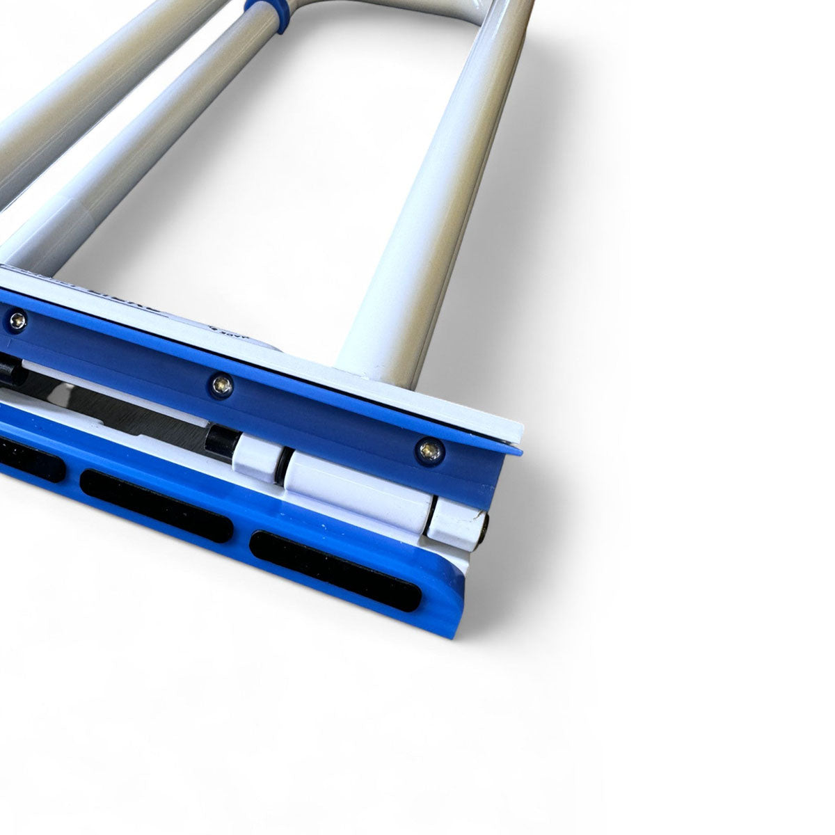 2-i-1-vinkelfoldet tættere på dobbeltstående fold: effektivitet og præcision for fagfolk