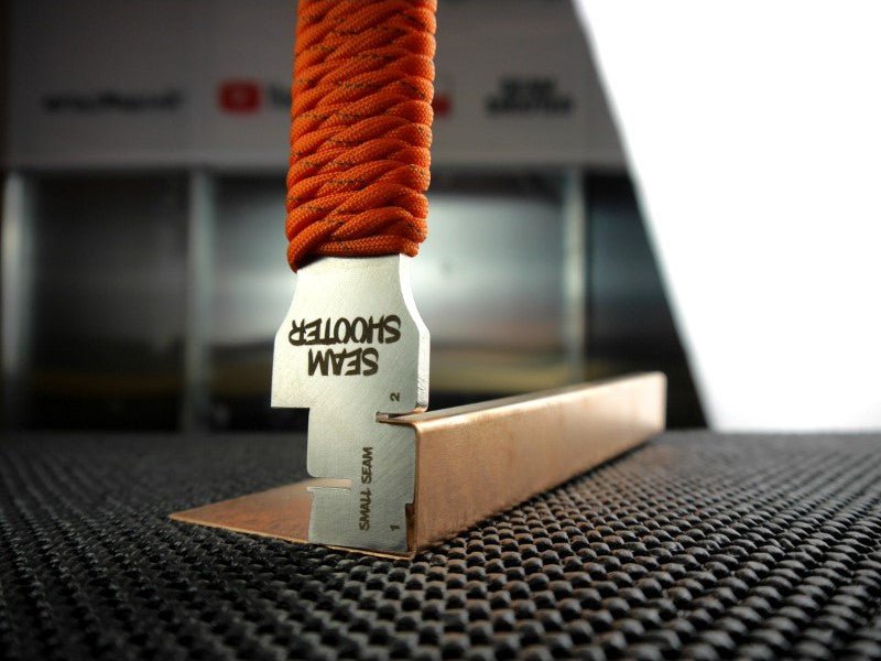 Seam Shooter mit Paracord Griff | Für Scharen