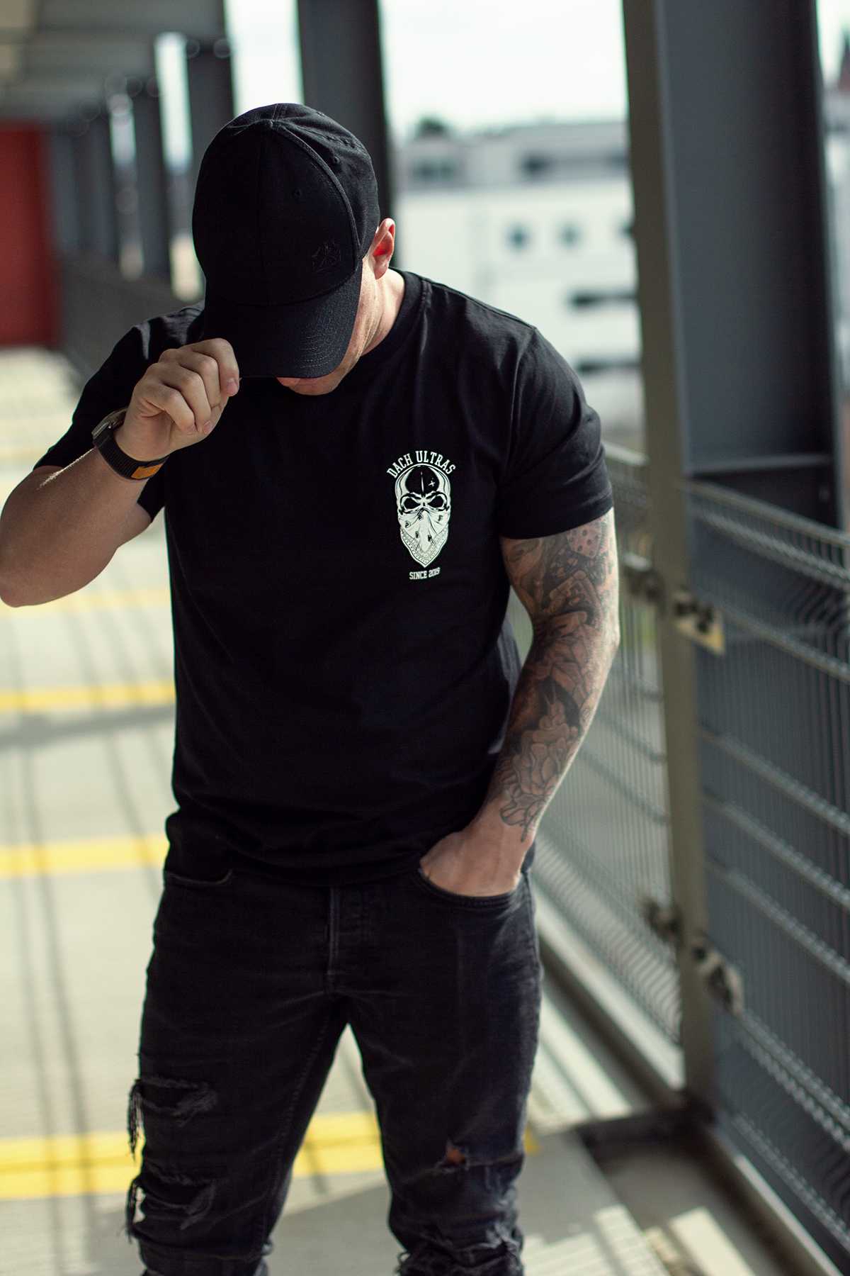 'DACH ULTRAS' - T-Shirt Schwarz/Weiss