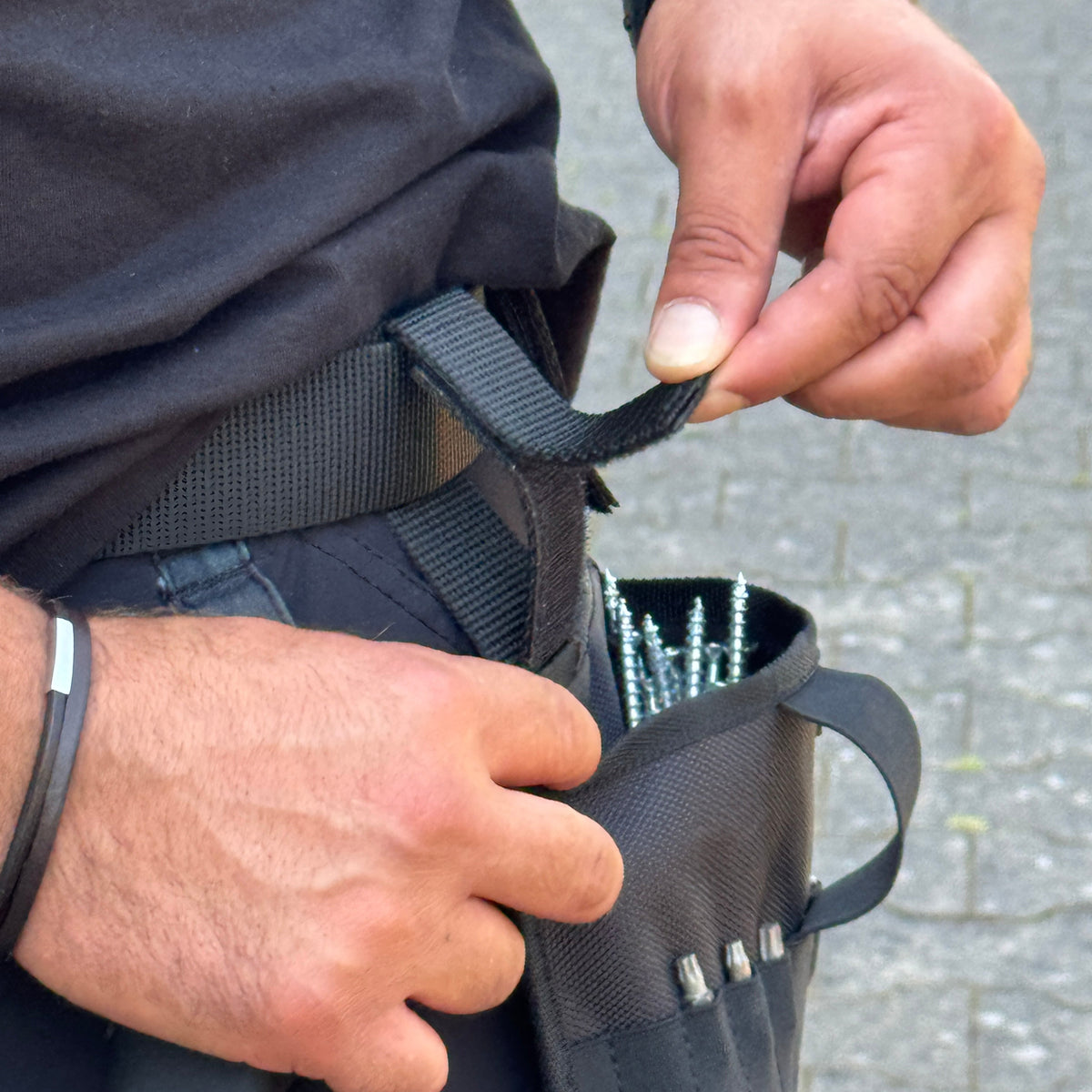 Holster Mini – Kompakte Werkzeugtasche mit 10 Bit - Haltern | DACH PRO