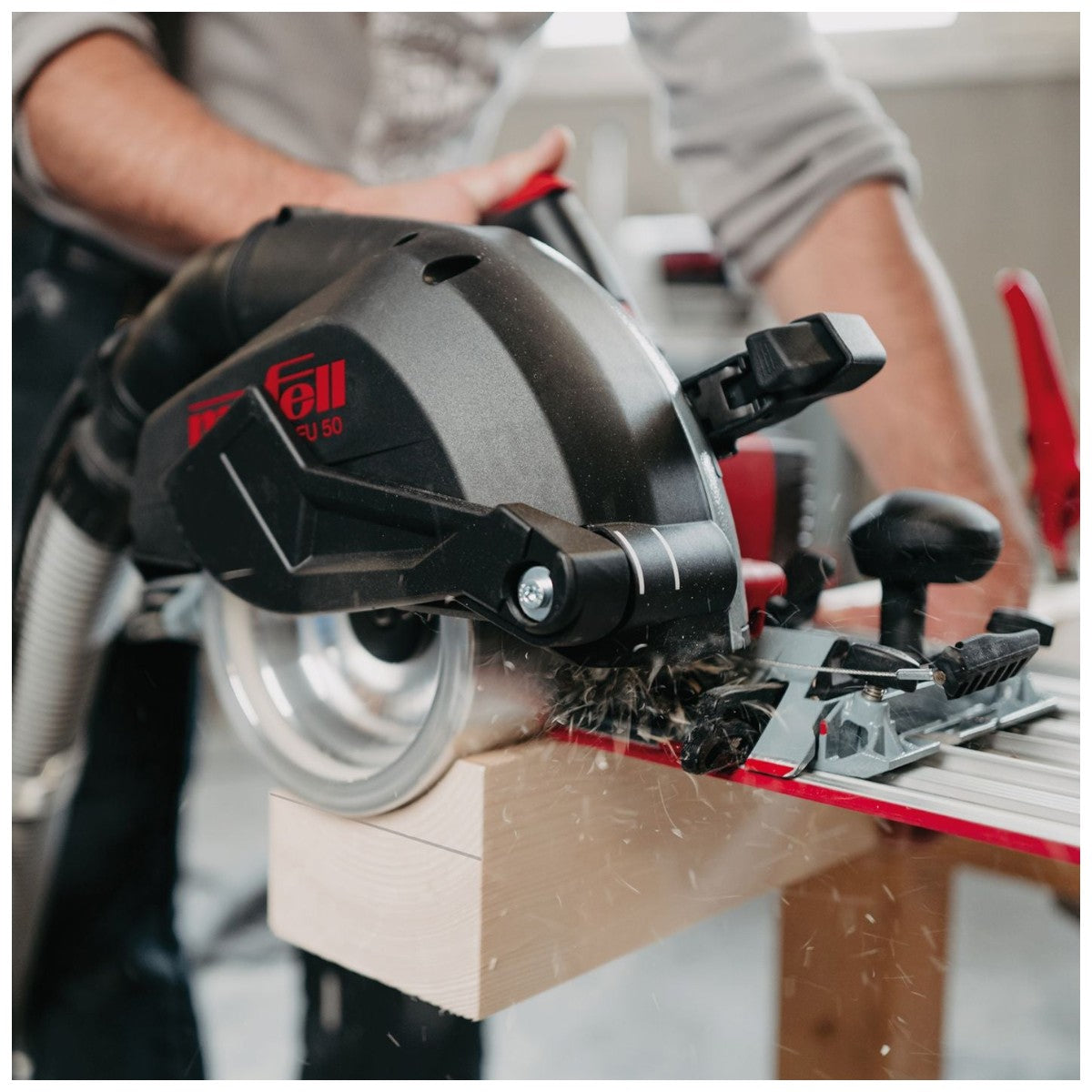 Mafell NFU 50 - The Groove Router per professionisti nella costruzione di legname
