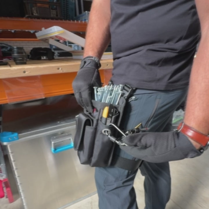 Load video: Bit Buddy | Bit holder 6 -part - The perfect accessories for roofing artists
