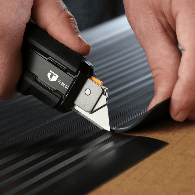 Toughbuilt - Arbeitsmesser mit Schaber, 5 Klingen